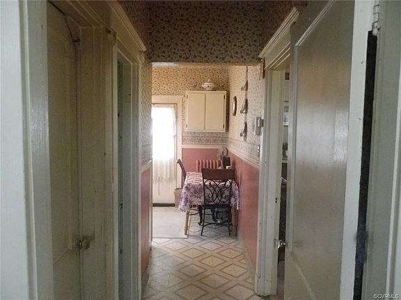 5th image of 3133 Edgewood Ave
