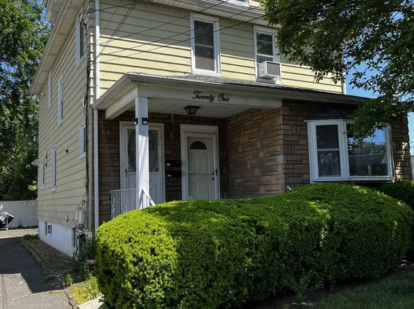 21 Terhune St, Bergenfield, NJ 07621