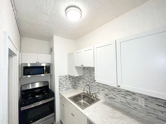 5th image of 304 N Westland Ave APT 4