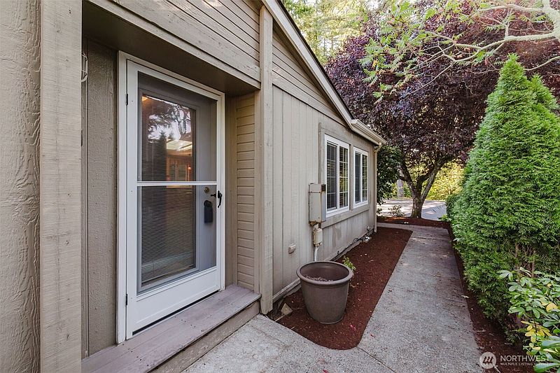 5th image of 1754 NE Mesford Road #52