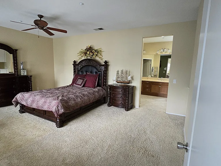 16422 Snowbells Ln — Photo 3