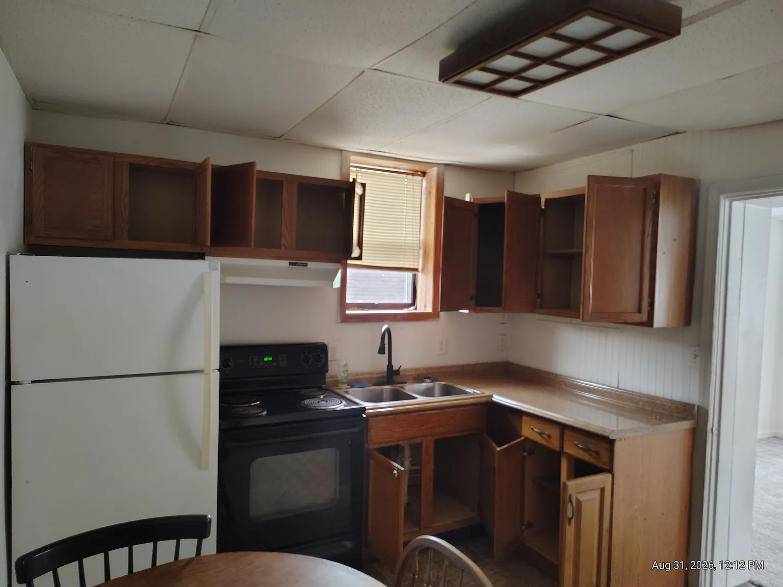 3 bed, 1200 sqft, $1,200 — Photo 4