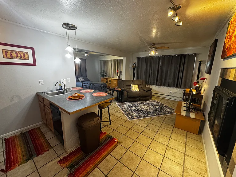 909 N Butler Ave #1 — Photo 4
