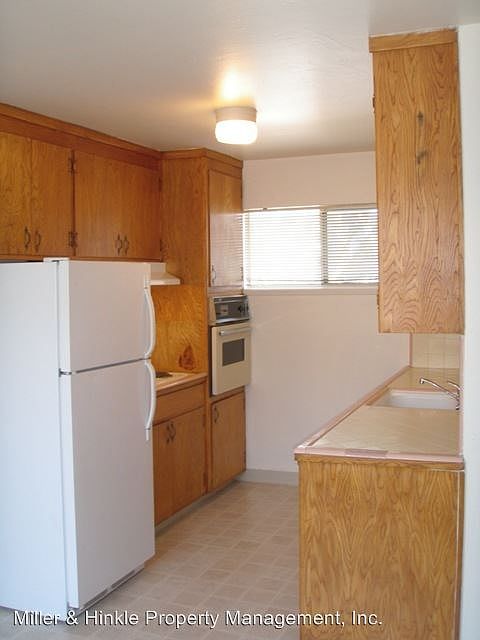 2nd image of 1683 Ontario Dr APT 6