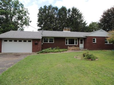 135 N Meadowbrook Ln, Vestal, NY, 13850