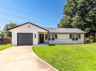1009 W 19th St, Claremore, OK 74017