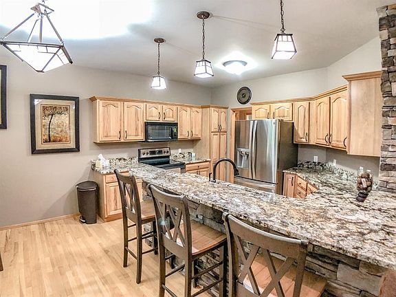4th image of 2789 Holly Ct NW