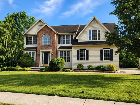 6 Andrew Ct, Hanover, PA 17331