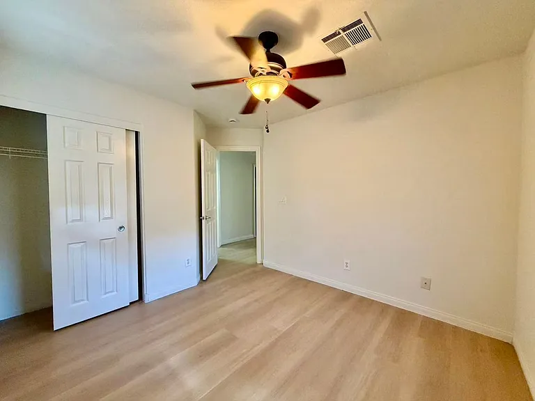 11183 Ranch Valley St — Photo 15