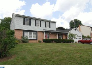 4821 Club Dr, Reading, PA 19606