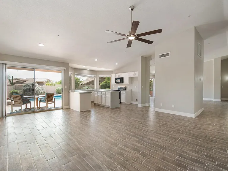 9295 E Rockwood Dr — Photo 21