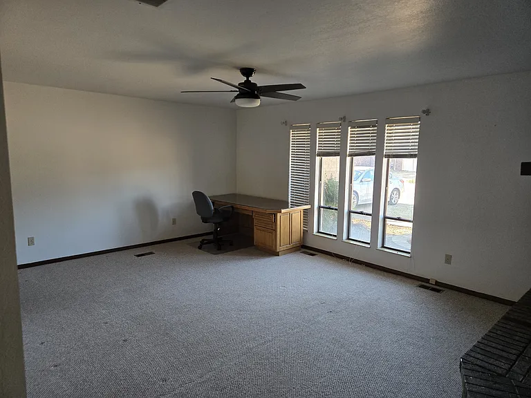 2212 S Whitbourne Pl — Photo 4