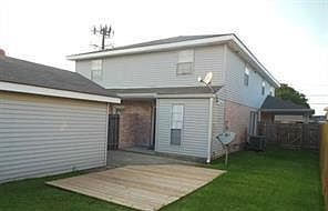 4th image of 4526 Belle Dr