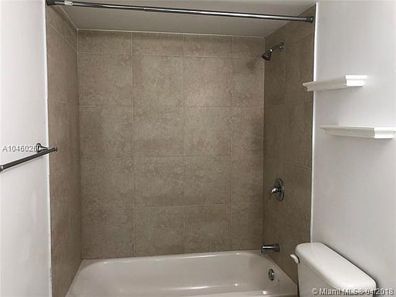 5th image of 4123 NW 88th Ave APT 101