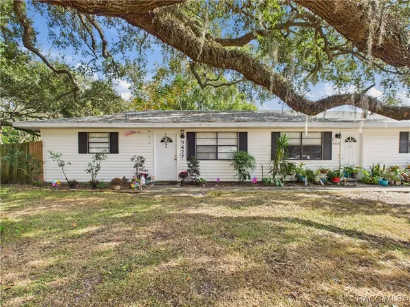 9425 W Milwaukee Ct, Crystal River, FL 34428