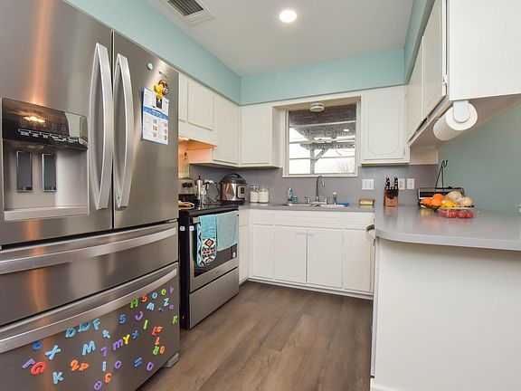 5th image of 271 Amistad Rd