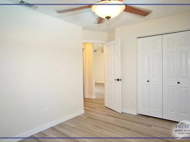 4053 Seaoats Ln — Photo 7