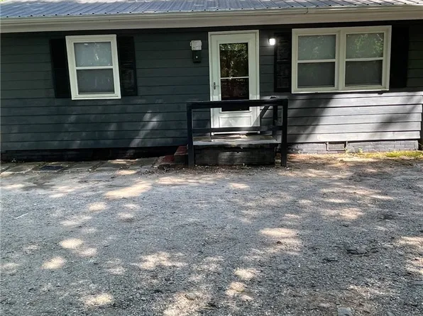 805 Chatham St #B, Sanford, NC 27330