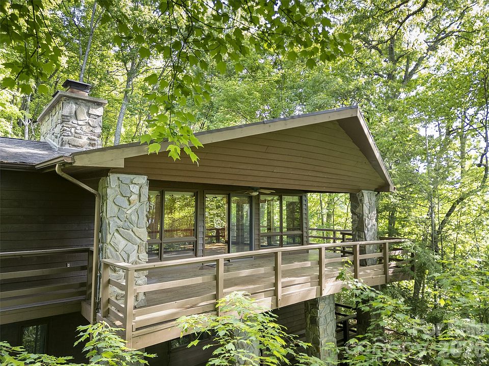 1st image of 1126 Scenic Cir