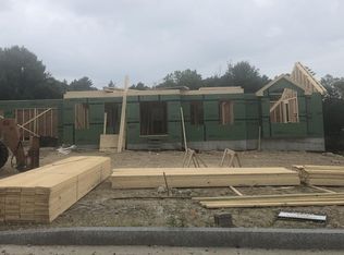 55 Honeybee Rd, Dracut, MA 01826