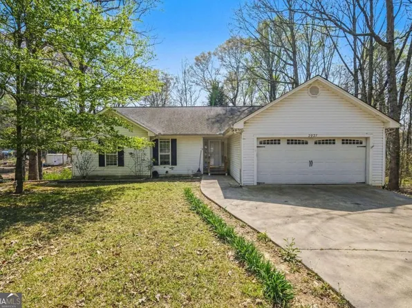 2927 Valley Dr, Gainesville, GA 30507