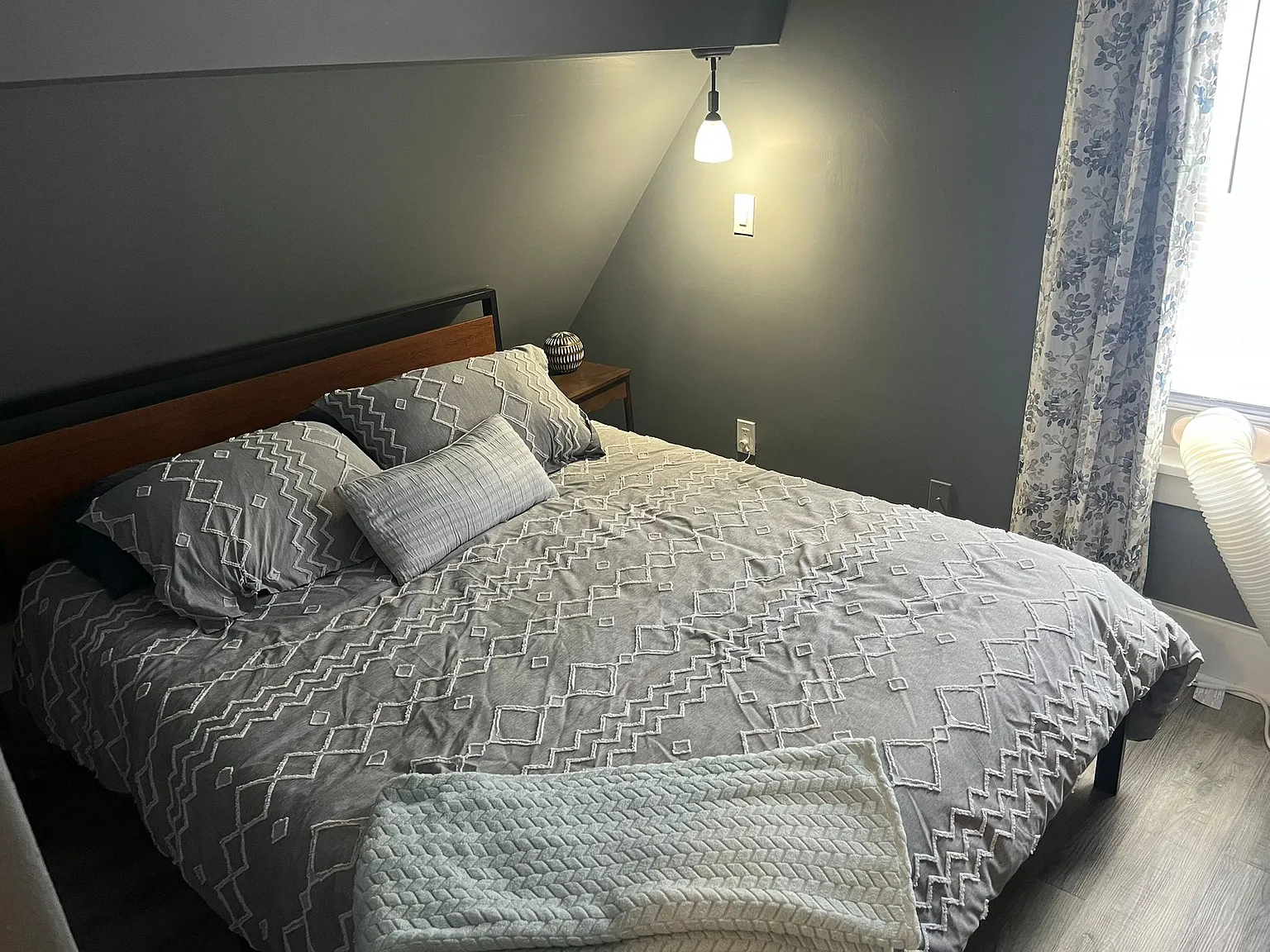 2 bed, 1242 sqft, $3,200 — Photo 4