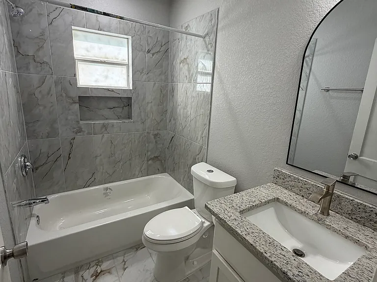 334 W Hermosa Dr — Photo 4