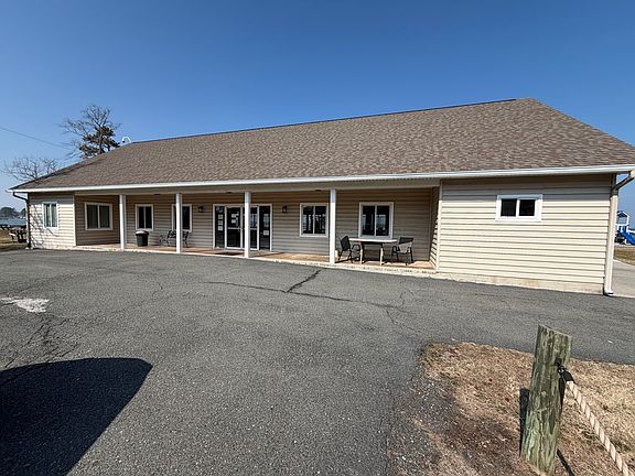 4th image of 21-22 Cod Creek Dr