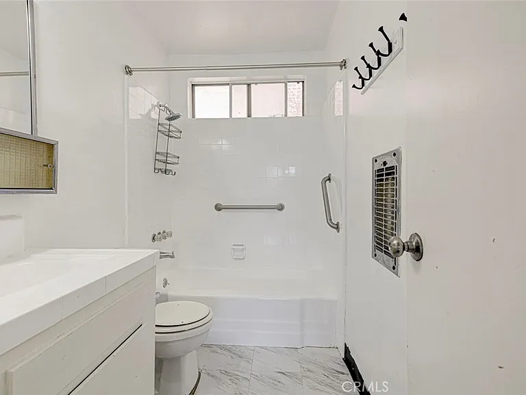 1835 N Alexandria Ave #7 — Photo 17