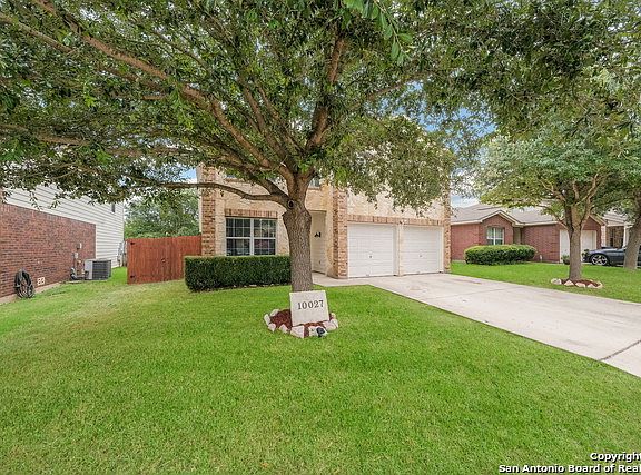 2nd image of 10027 Buescher Ln