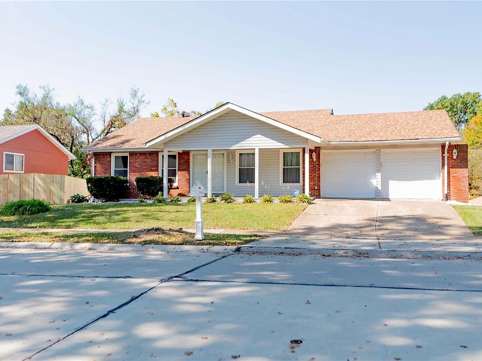 1st image of 12659 Forestedge Dr
