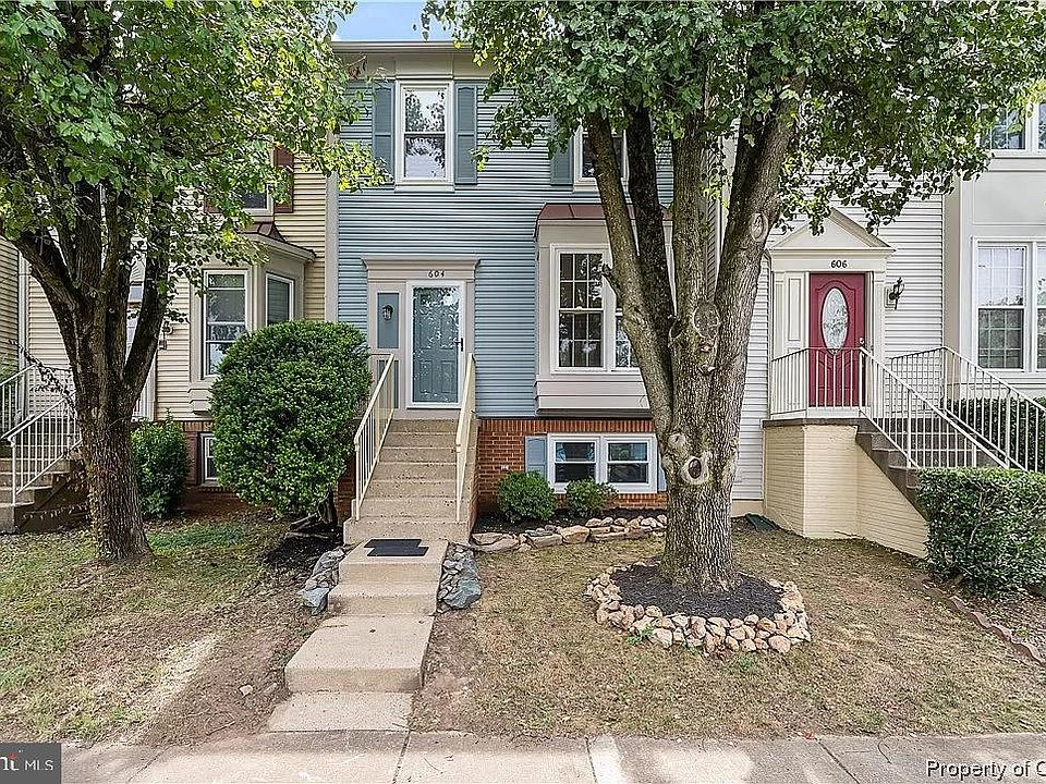 1st image of 604 Falkirk Ct