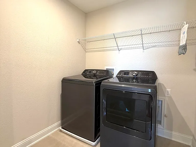 12959 Holsinger Blvd — Photo 30