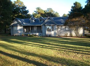 10320 X Way Rd, Laurinburg, NC 28352