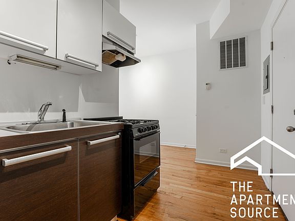 4th image of 5064 N Winthrop Ave #311