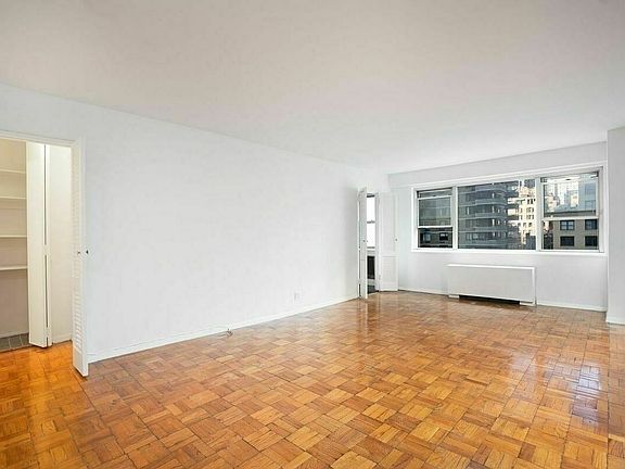 2nd image of 321 E 48th St #3H5