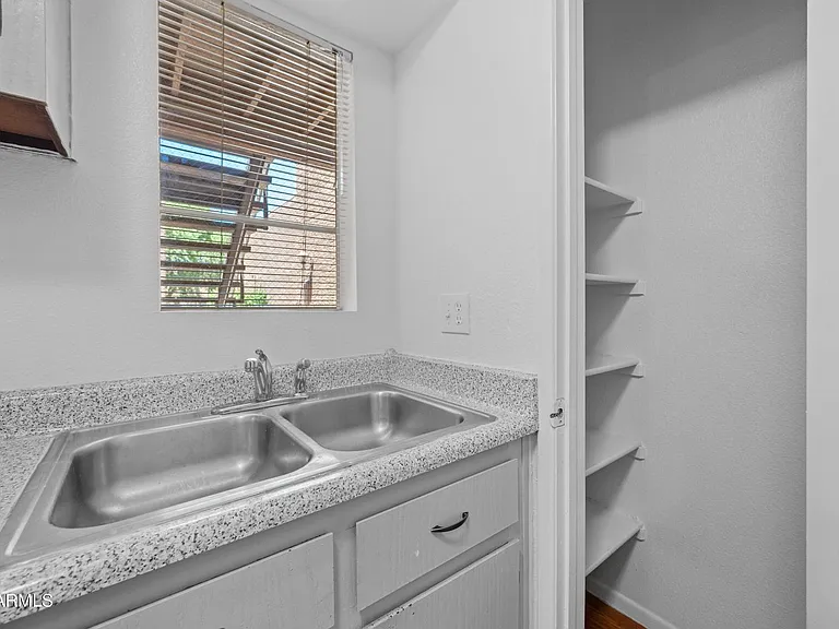2625 E Indian School Rd — Photo 12