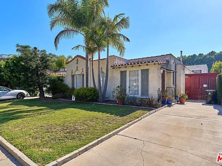 429 S Orange Dr — Photo 46