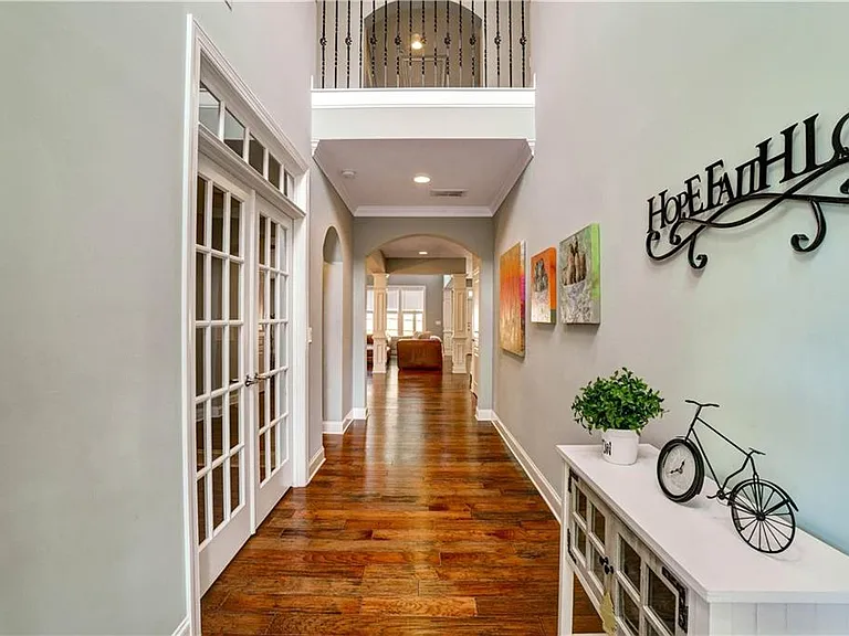 633 Leland Pkwy — Photo 4
