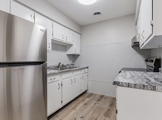 404 S Urbana Ave #102, Urbana, IL