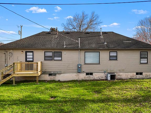 5th image of 221 Halls Rd