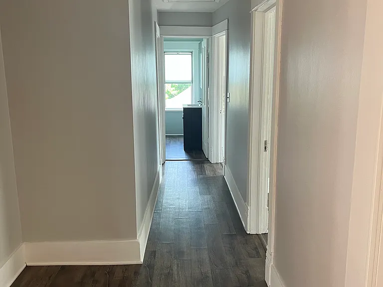 1910 John Ave #3 — Photo 7