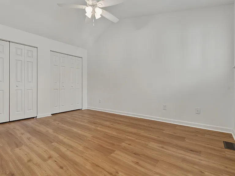 2900 Woodrich Dr #202 — Photo 19