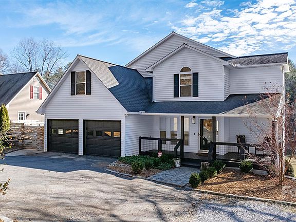 2nd image of 968 Plantation Dr