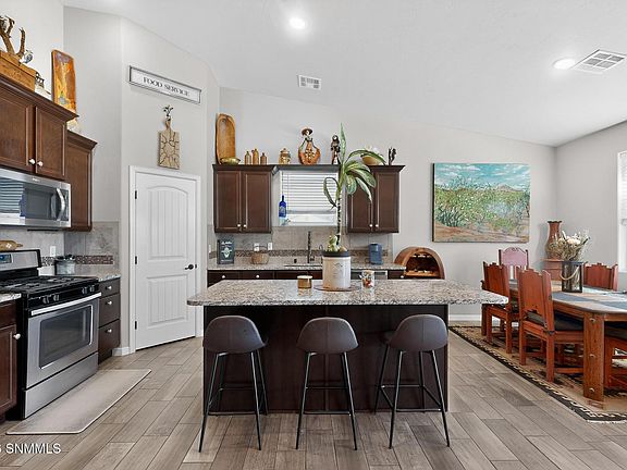 4th image of 2974 Chance Rd