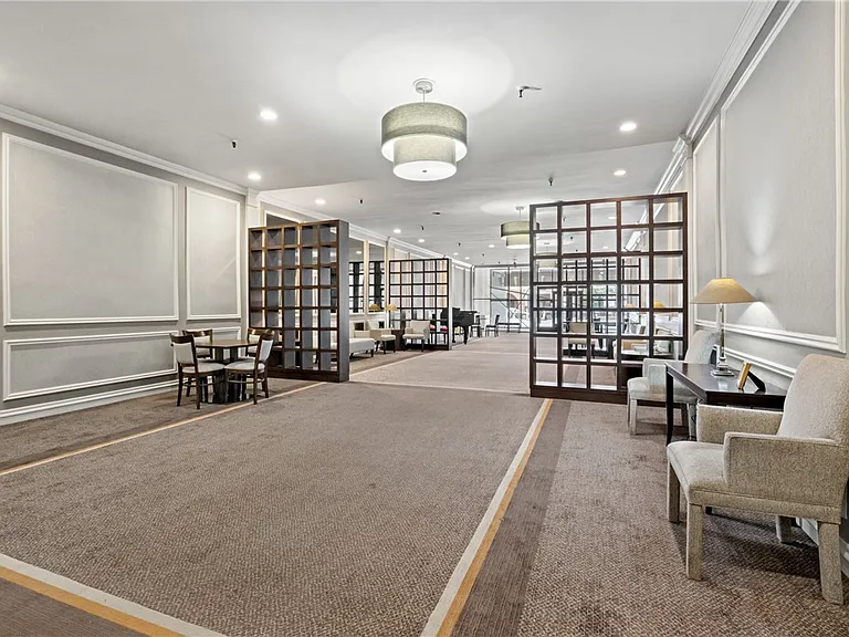 112 Washington Pl #4J — Photo 21