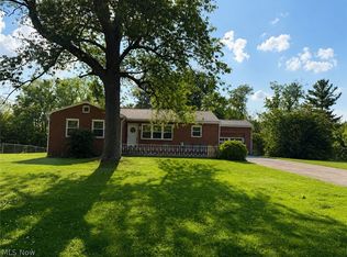 200 Hillcrest Dr, Wellsburg, WV 26070