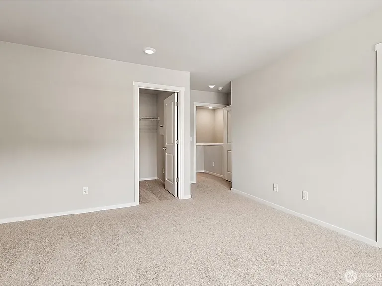 2126 Trailside Dr NE — Photo 13