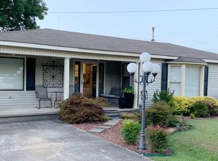 106 Hamaker St SW, Decatur, AL 35603