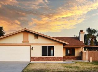 7689 Webster St, Highland, CA 92346